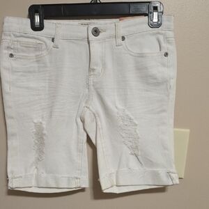 Mudd Women's Cream Jean Shorts